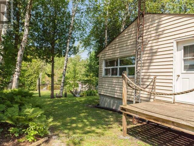 20 CAMMIDGE CRESCENT Sauble Beach Ontario, N0H 2G0 - 3 Bedrooms Waterfront Home For sale