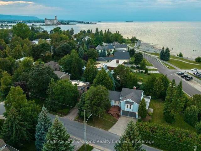 97 & 99 HURON STREET Collingwood Ontario, L9Y 4Y3 - 4 Bedrooms Home For Sale