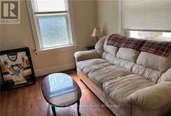 261 HOTCHKISS STREET | Gravenhurst Ontario | Slide Image Five