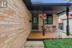 81 CANDLEWOOD DRIVE | Guelph Ontario | Slide Image Two
