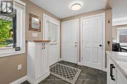 81 CANDLEWOOD DRIVE | Guelph Ontario | Slide Image Three