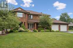 32 SUNSET DRIVE | Woolwich Ontario | Slide Image Two