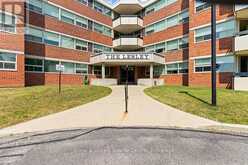 402 - 860 9TH STREET E | Owen Sound Ontario | Slide Image Three