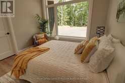 5 FLICKER LANE | McDougall Ontario | Slide Image Thirty-one