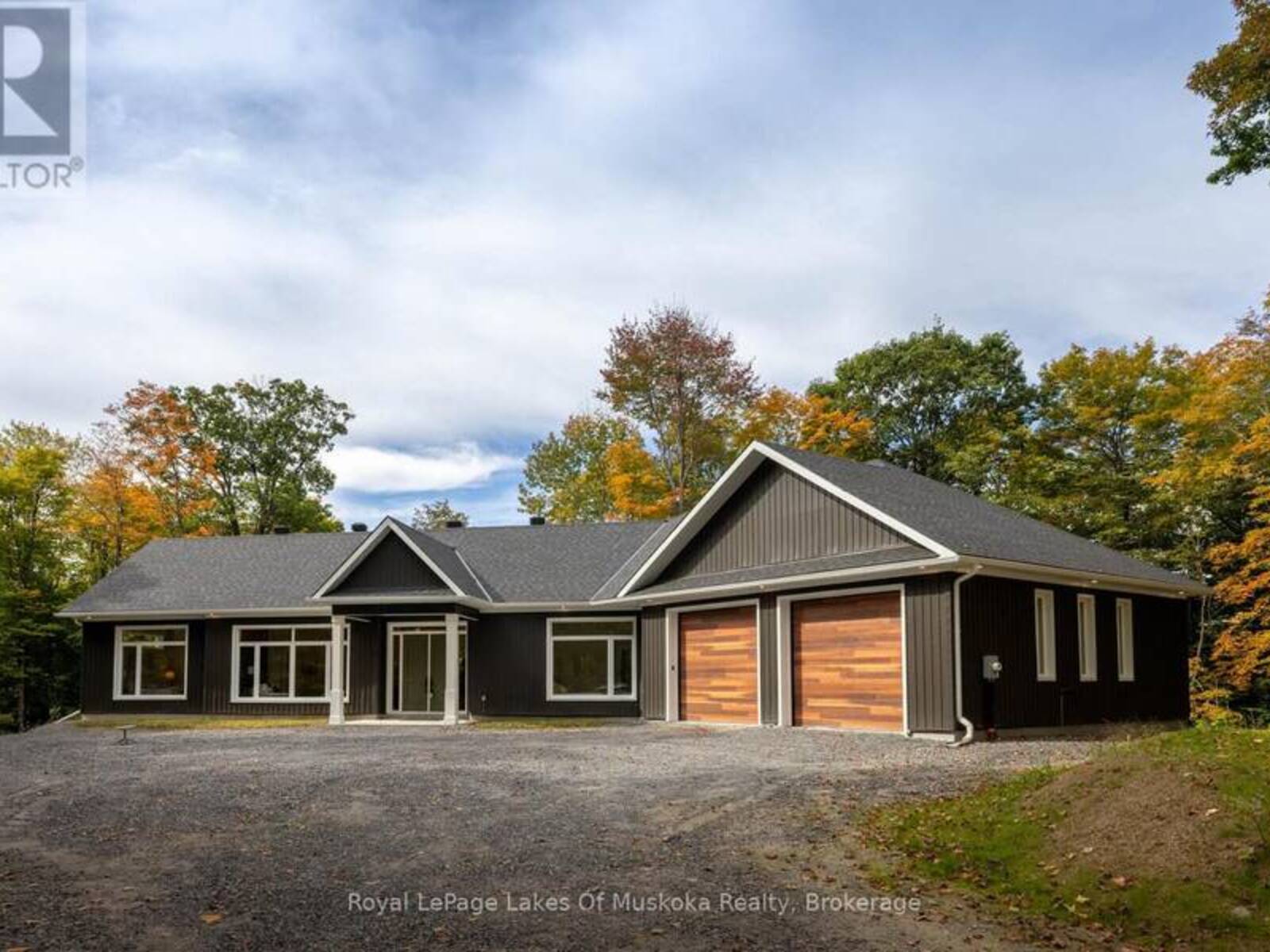 5 FLICKER LANE, McDougall, Ontario P2A 2W9