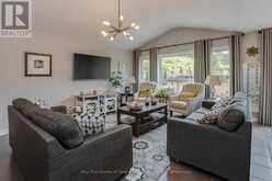 33 BEAUSOLEIL DRIVE | Penetanguishene Ontario | Slide Image Thirteen