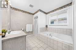 8 WHITETAIL COURT | Guelph Ontario | Slide Image Twelve
