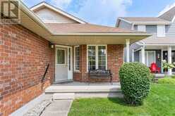 8 WHITETAIL COURT | Guelph Ontario | Slide Image Two