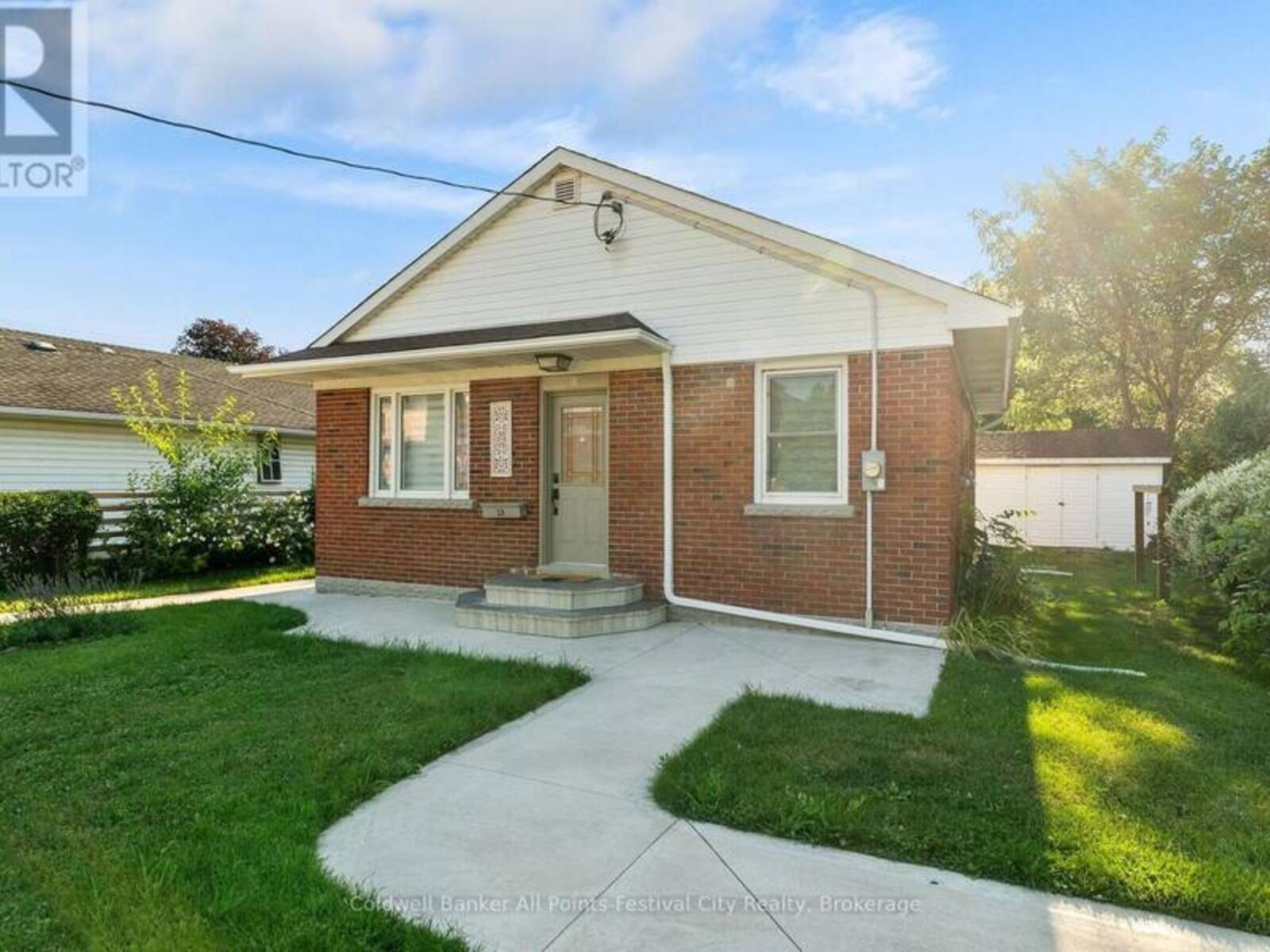 13 WATERLOO STREET N, Goderich, Ontario N7A 2W1
