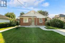 13 WATERLOO STREET N | Goderich Ontario | Slide Image Two