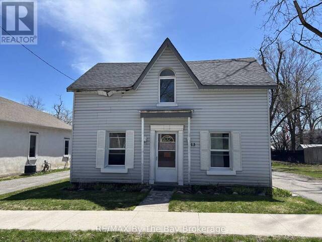 13 HENRY STREET Barrie Ontario, L4N 1C5 - Property For Sale