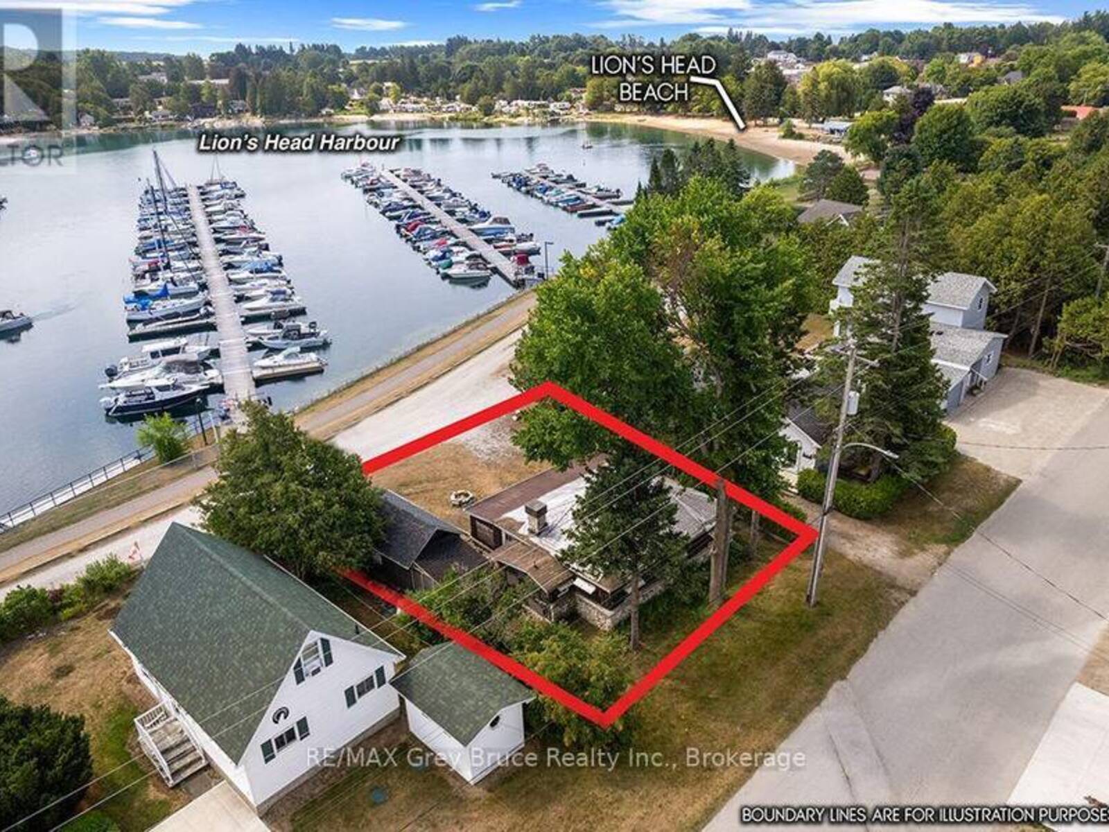 11 MCNEIL STREET, Lion's Head, Ontario N0H 1W0