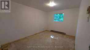 213 WOODLAND DRIVE | Huntsville Ontario | Slide Image Thirteen
