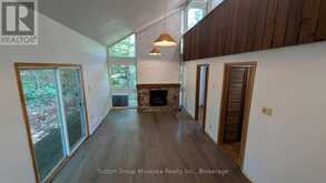 213 WOODLAND DRIVE | Huntsville Ontario | Slide Image Two