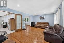 4 JOHN AVENUE | Bayfield Ontario | Slide Image Nine