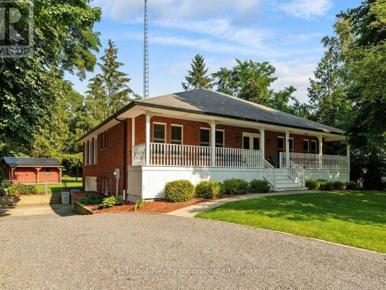 4 JOHN AVENUE, Bayfield, Ontario N0M 1G0