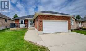 636 22ND AVENUE | Hanover Ontario | Slide Image Two