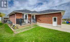 636 22ND AVENUE | Hanover Ontario | Slide Image Four
