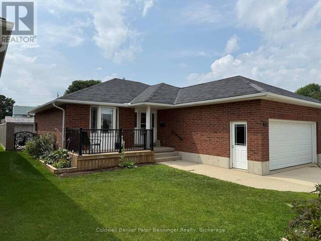 636 22ND AVENUE Hanover Ontario, N4N 3W7 - 3 Bedrooms Home For Sale