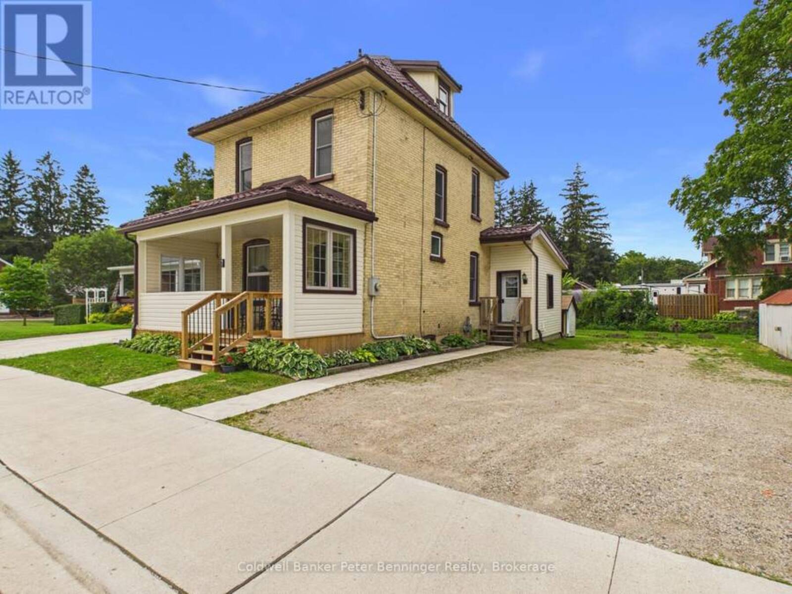 7 YONGE STREET S, Walkerton, Ontario N0G 2V0