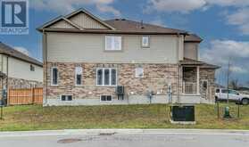 77 JOHN BRABSON CRESCENT | Guelph Ontario | Slide Image Three