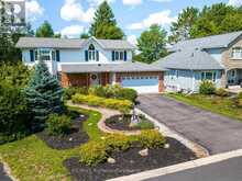 18 HERITAGE CRESCENT | Huntsville Ontario | Slide Image Two
