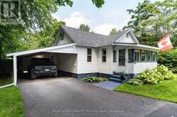 570 PINEDALE ROAD | Gravenhurst Ontario | Slide Image Three