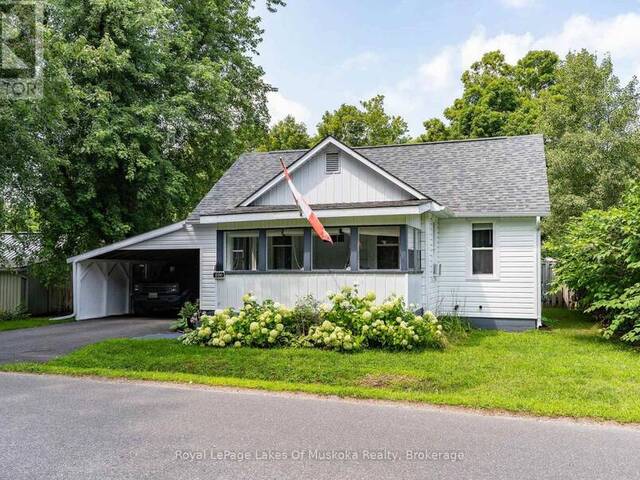 570 PINEDALE ROAD Gravenhurst Ontario, P1P 1M1 - 3 Bedrooms Home For Sale
