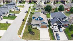 593 MORRISON CRESCENT | Kincardine Ontario | Slide Image Three