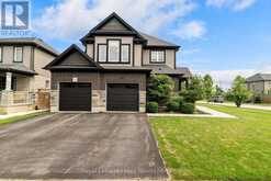 15 ROBERTSON DRIVE | Stratford Ontario | Slide Image Two