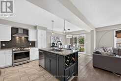 15 ROBERTSON DRIVE | Stratford Ontario | Slide Image Nine
