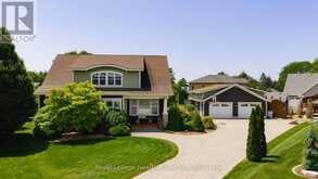 24 THIMBLEWEED DRIVE | Bayfield Ontario | Slide Image One