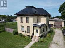 33 PRINCESS STREET E | Clinton Ontario | Slide Image Forty-seven