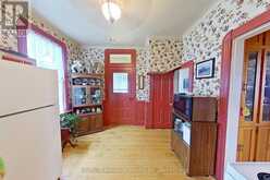33 PRINCESS STREET E | Clinton Ontario | Slide Image Nine