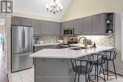 25 GREEN BRIAR DRIVE | Collingwood Ontario | Slide Image Three