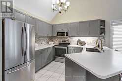 25 GREEN BRIAR DRIVE | Collingwood Ontario | Slide Image Four