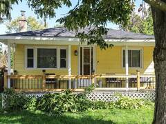 27 PEEL STREET Penetanguishene Ontario, L9M 1A5