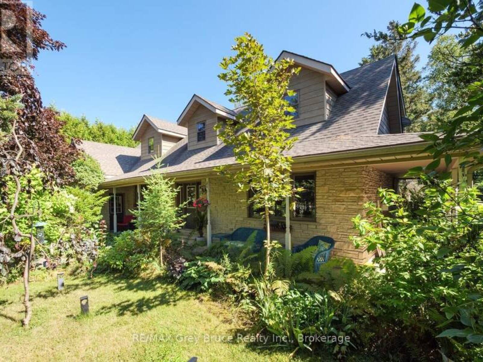 6 KIRKLAND PLACE, Sauble Beach, Ontario N0H 2G0