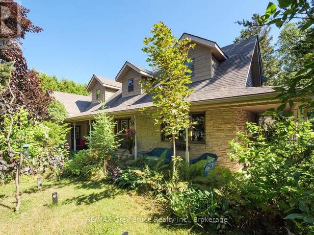 6 KIRKLAND PLACE Sauble Beach Ontario, N0H 2G0 - 3 Bedrooms Home For Sale