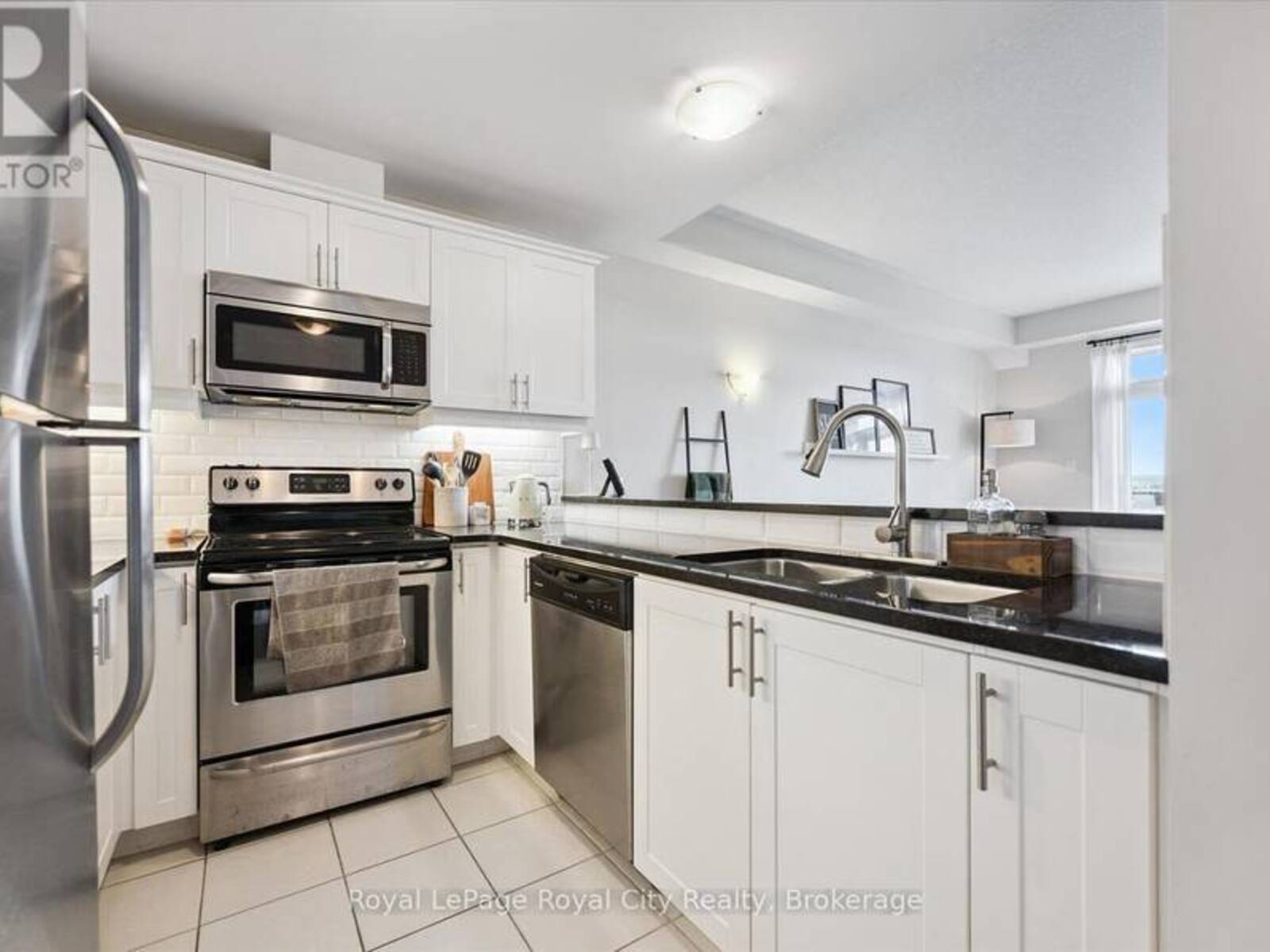 403 - 2 COLONIAL DRIVE, Guelph, Ontario N1L 0K8