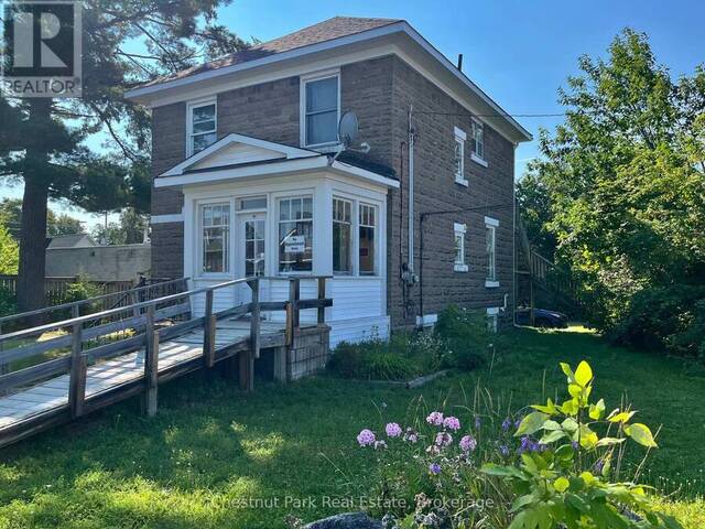 151 ROYAL STREET Gravenhurst Ontario, P1P 1H5 - 2 Bedrooms Home For Sale