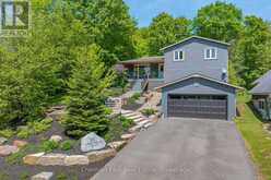 22 MORGAN HEIGHTS DRIVE | Huntsville Ontario | Slide Image One