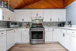 217 WEST GORE STREET | Stratford Ontario | Slide Image Thirteen