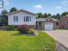 3 COPELAND STREET Penetanguishene Ontario, L9M 1K3
