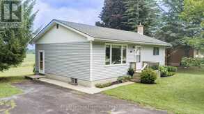 26 BRANDON STREET | North Huron Ontario | Slide Image Two