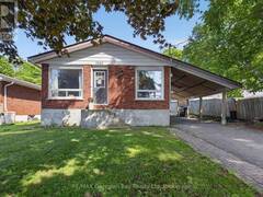 1060 HARBOURVIEW DRIVE Midland Ontario, L4R 5J4