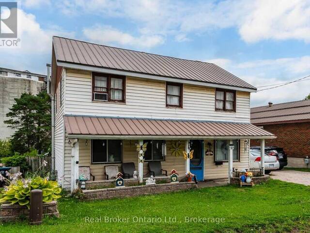 137 FOURTH STREET Midland Ontario, L4R 3S9 - 3 Bedrooms Home For Sale
