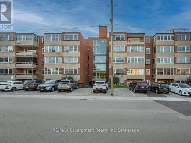 201 - 9 GRANT BOULEVARD Dundas Ontario, L9H 4L5 - 2 Bedrooms Home For Sale