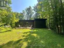 33 ST. LAURENT BOULEVARD | Tiny Ontario | Slide Image Nine