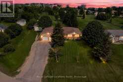 28 MARL CREEK DRIVE | Springwater Ontario | Slide Image One